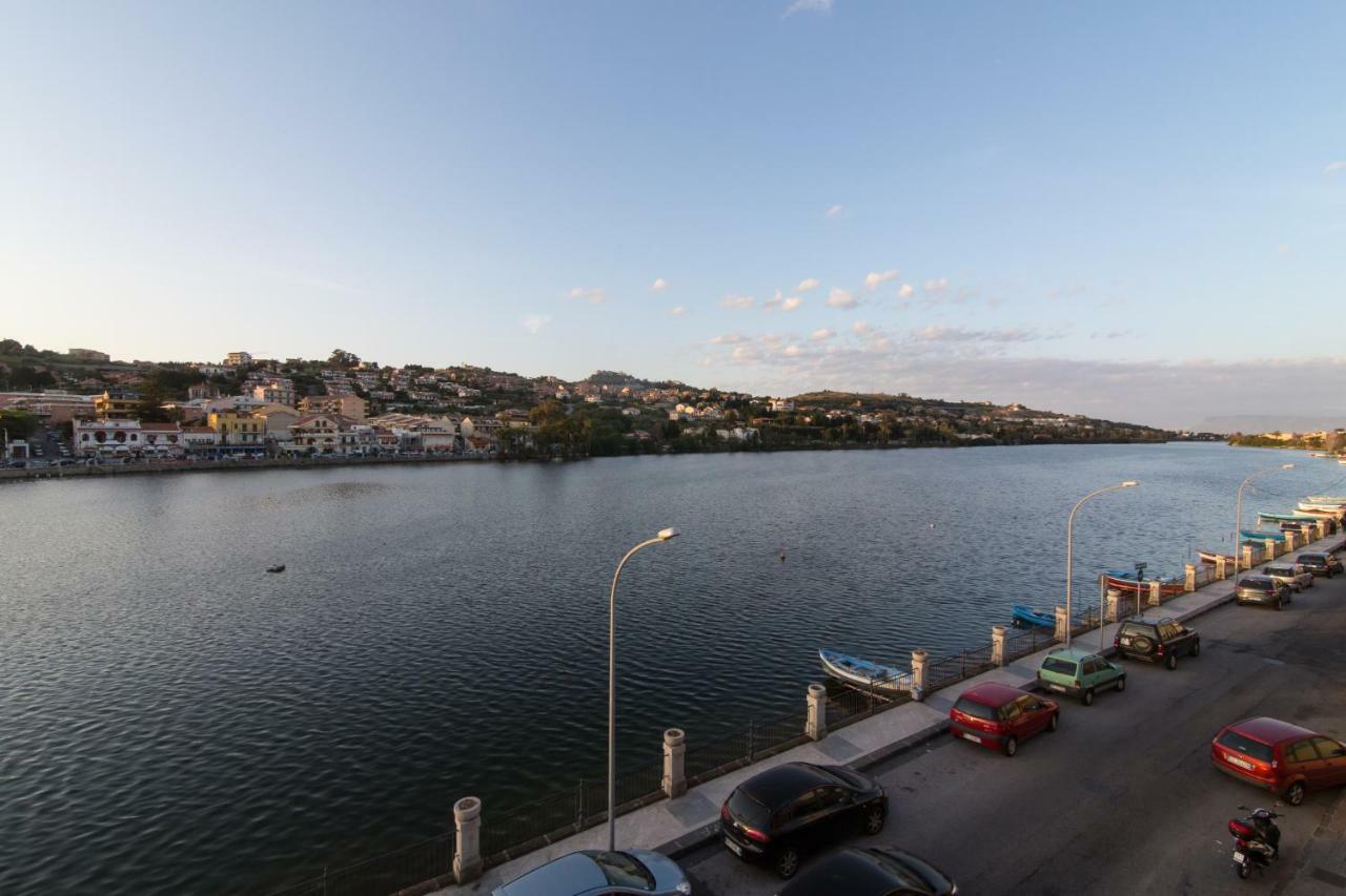 Case Panoramiche Sul Lago Messina Exterior photo